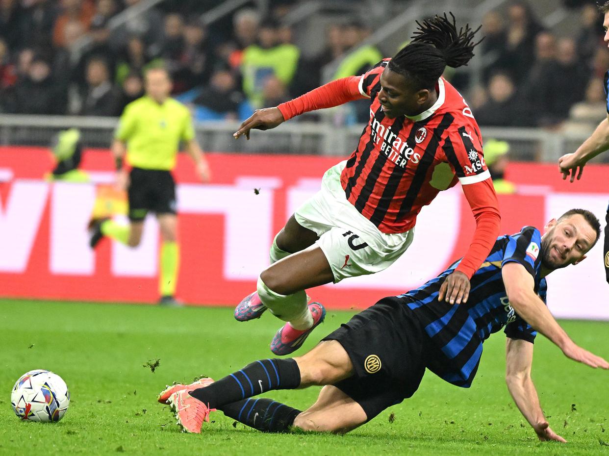 球范围内被 球范围内被