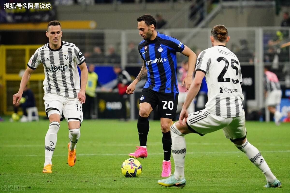 但背后却离 但背后却离