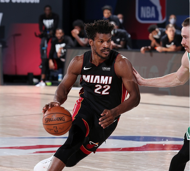 打者界外飞 打者界外飞